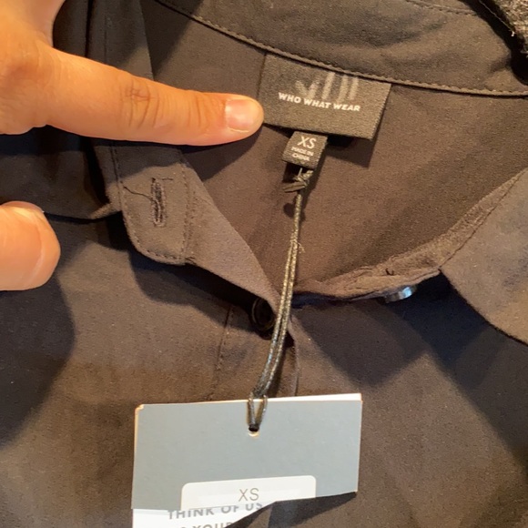 NWT Who What Wear Black blouse long sleeve ruffles - Picture 3 of 7